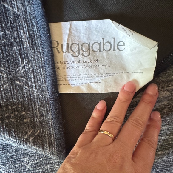 EUC Ruggable, Astrid Gray Patterned Rug 2x3 - Picture 3 of 3